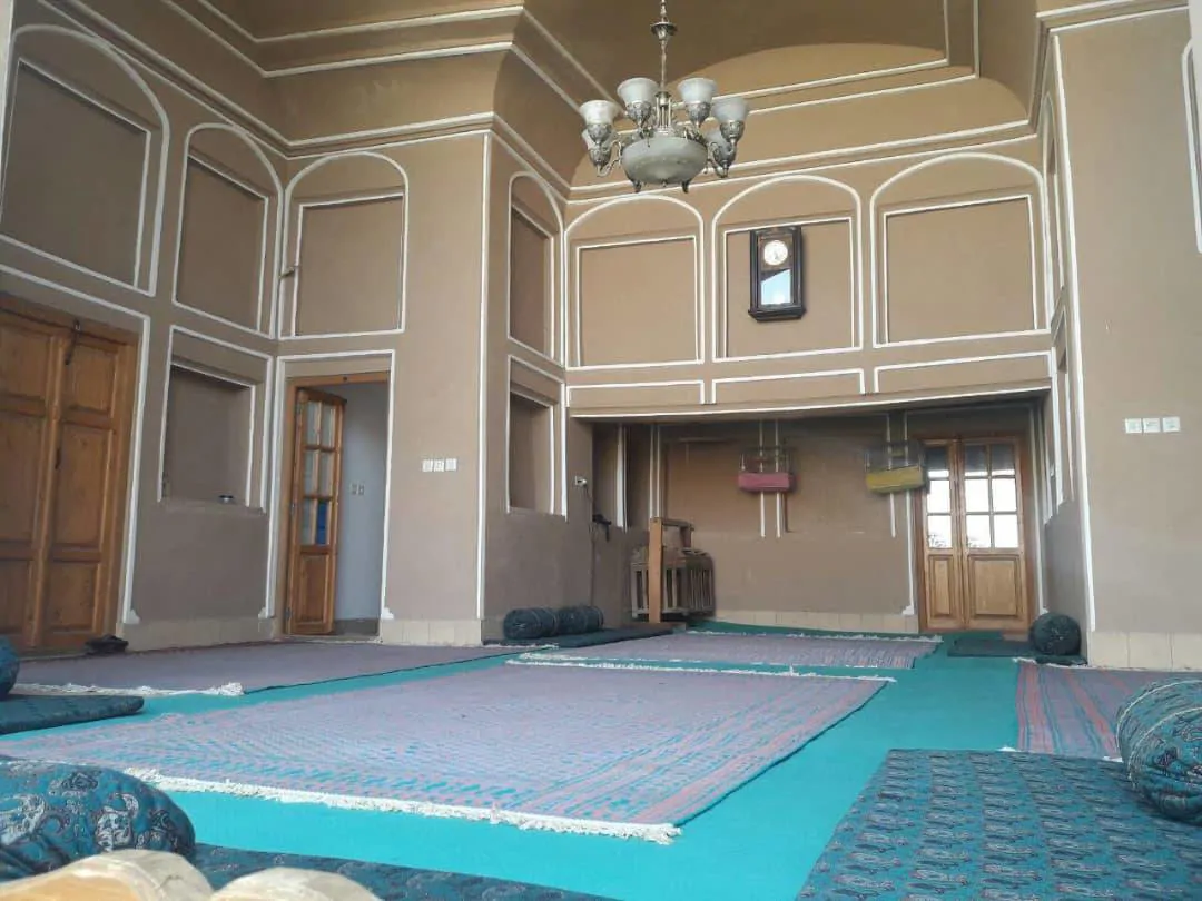 عطار(اتاق سرو)