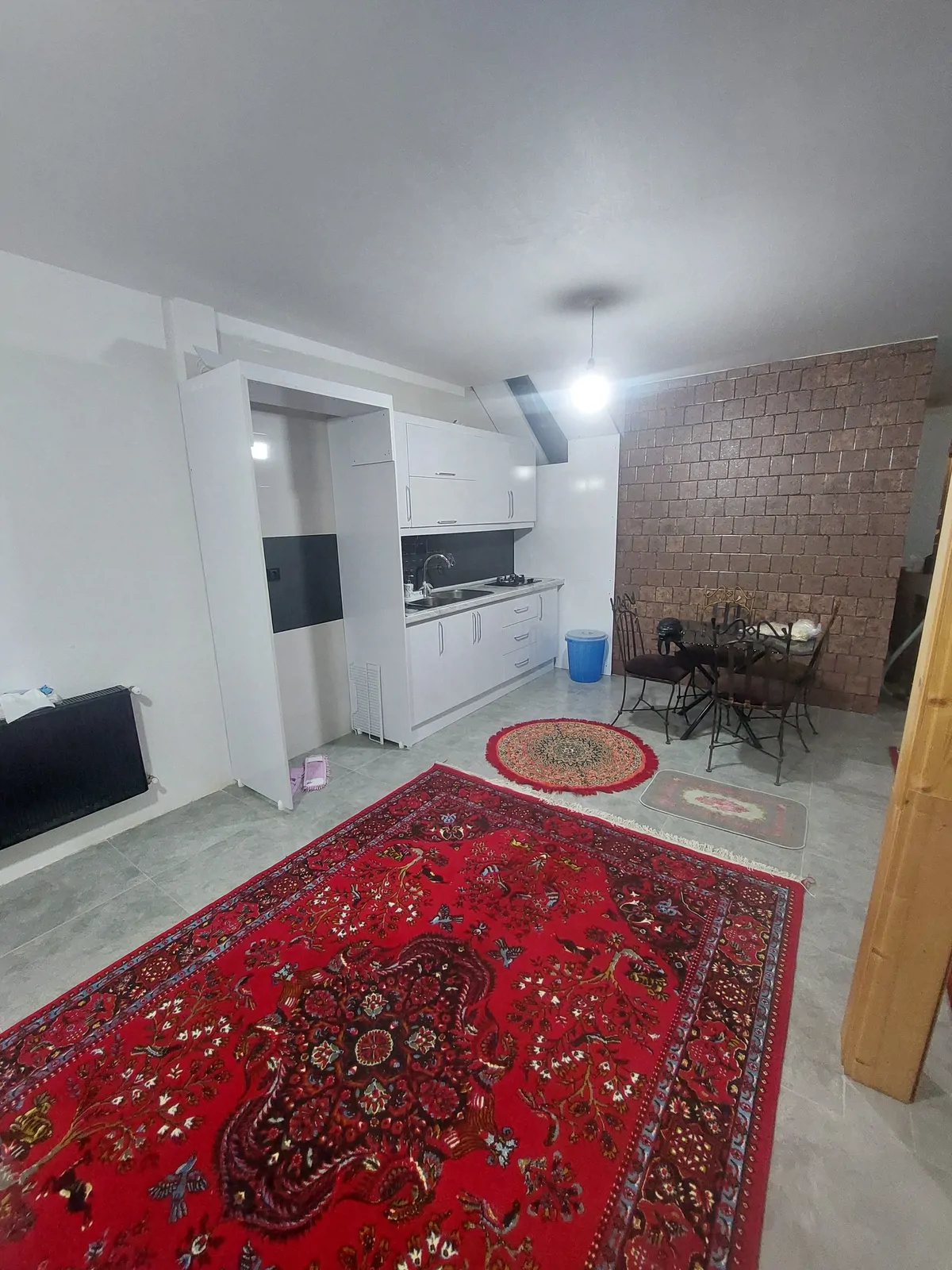 آدرین با جکوزی