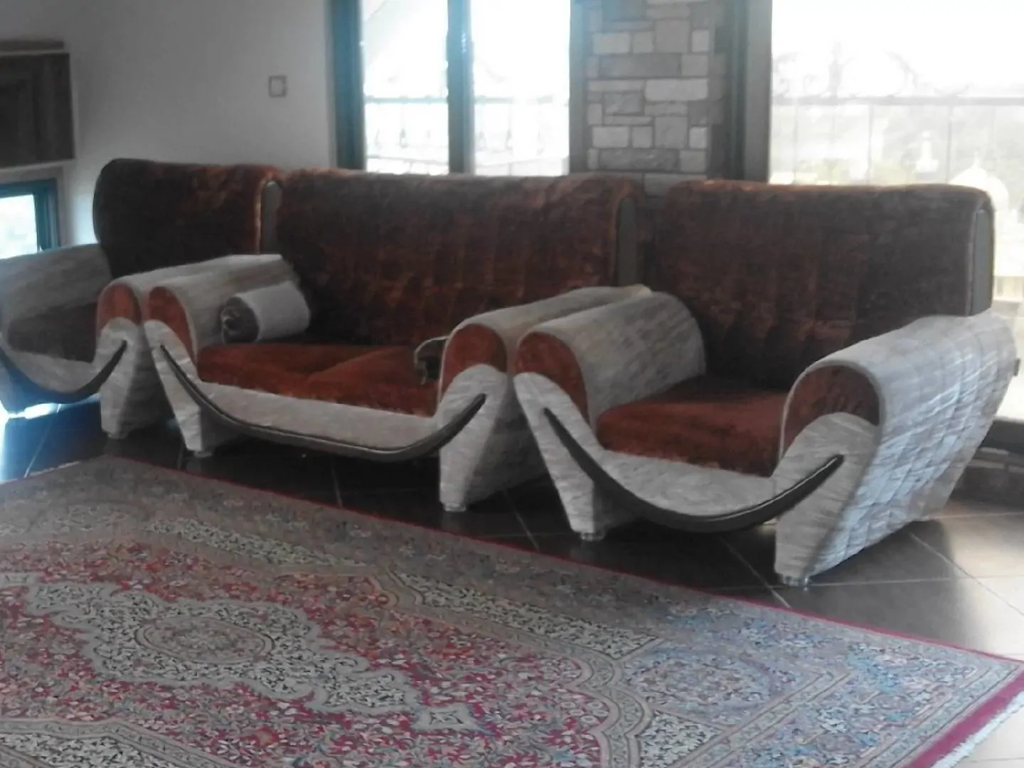قرمز