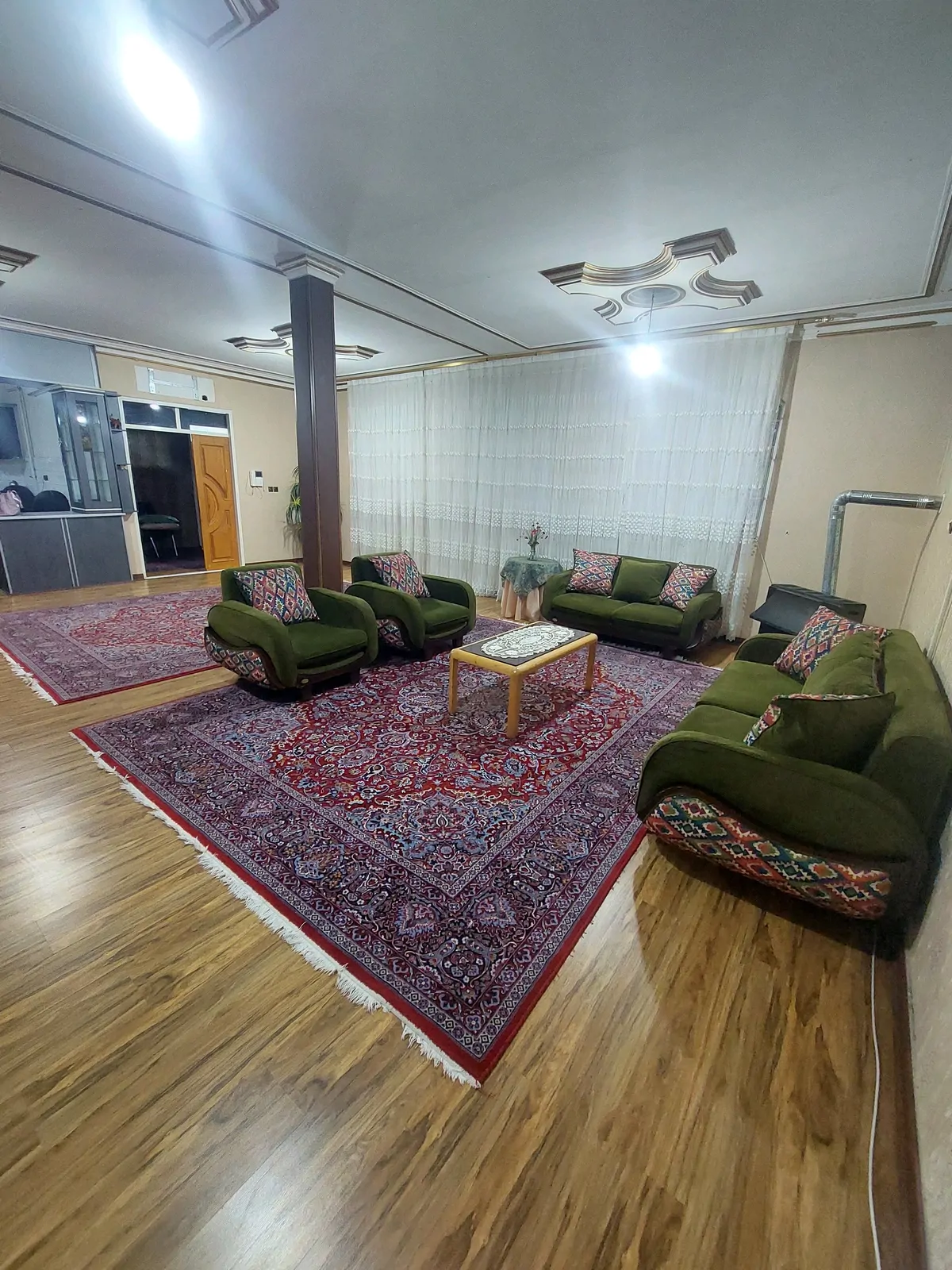باغ امیر آباد نو گل رز