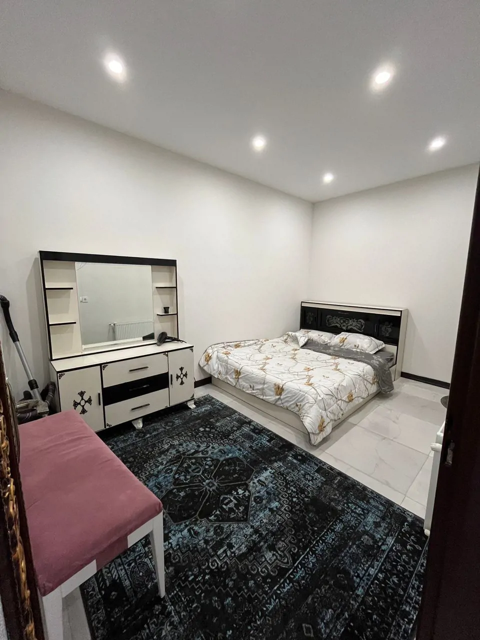 استخردار آبگرم روباز کوی نرگس