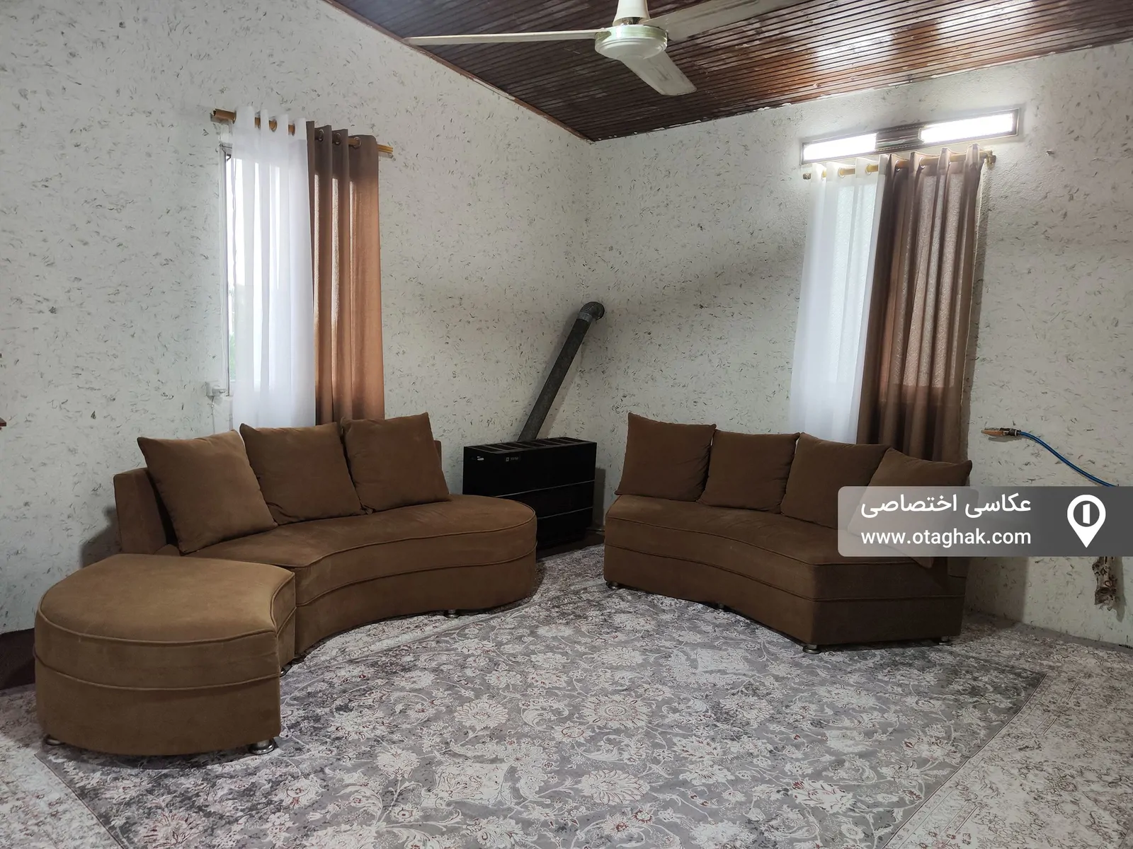 باغ امیری با منظره جنگل و کوهستان