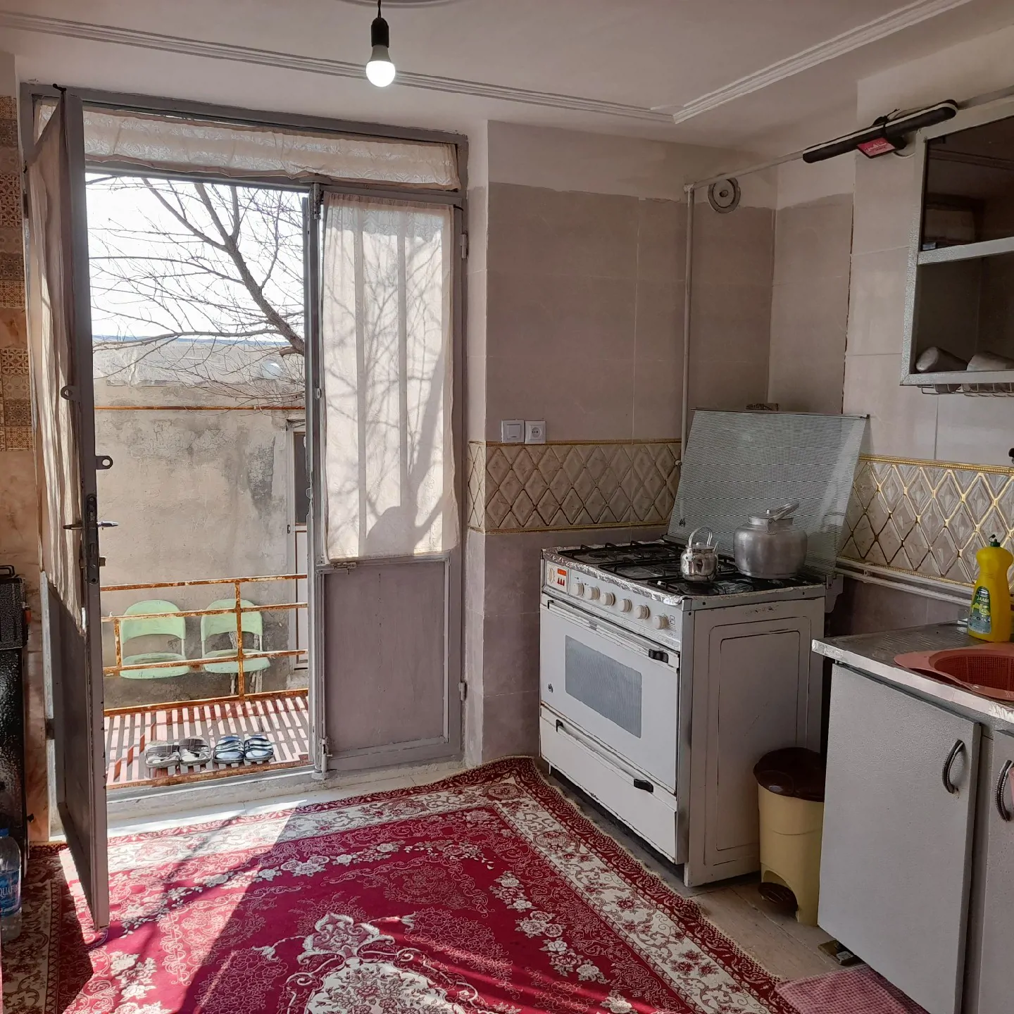 فراز بیستون (۴)