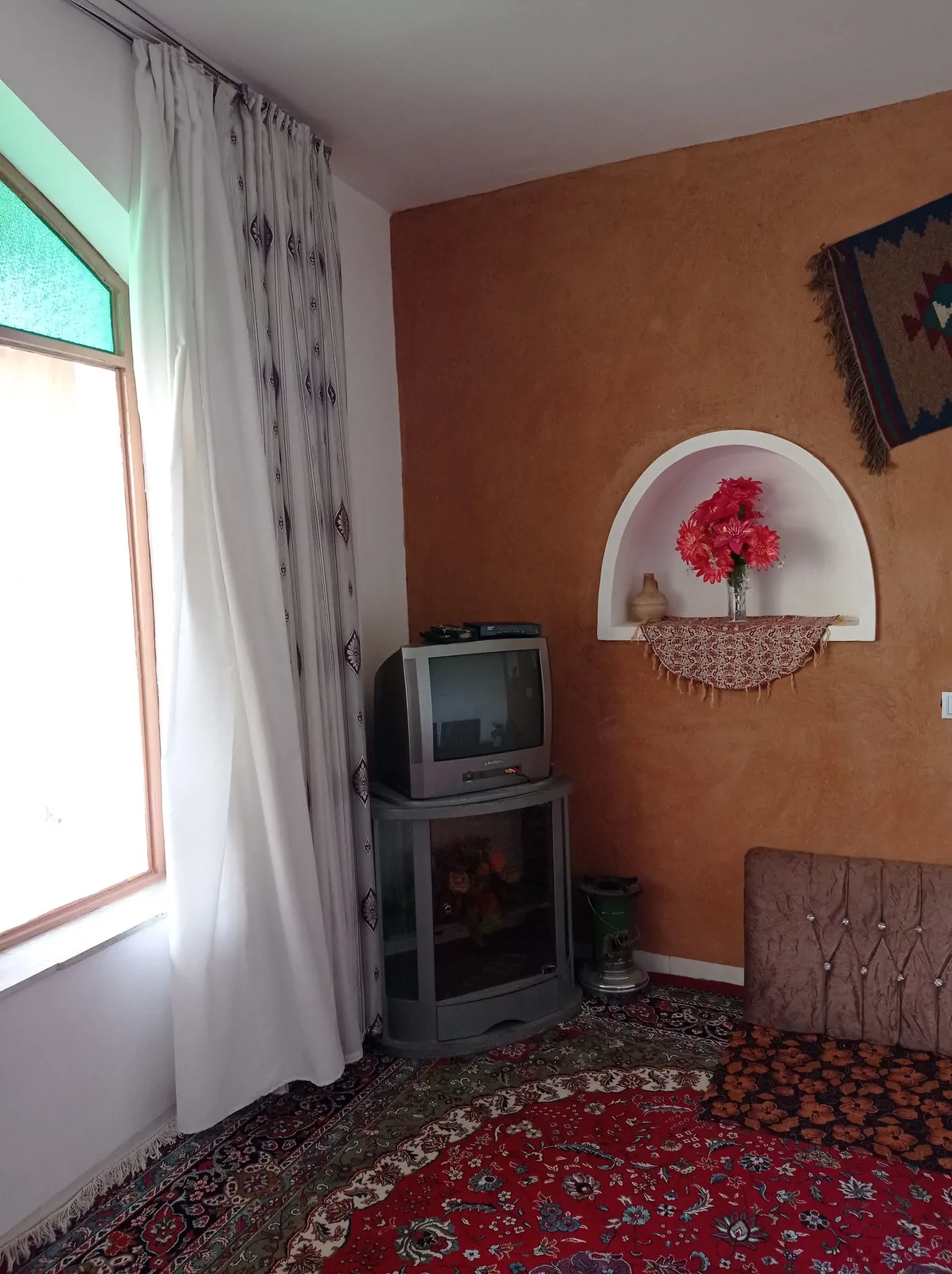 سنتی حکیم الهی