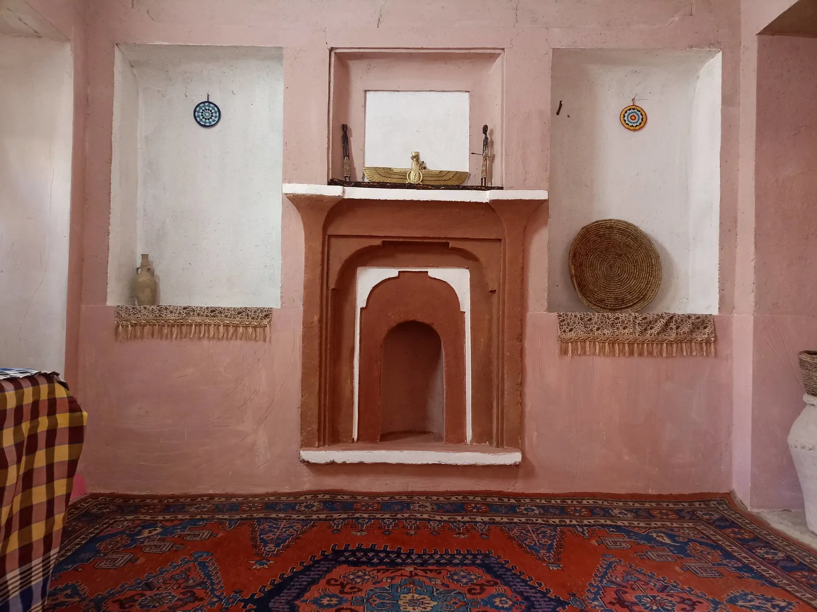 اتاق (4) سایه نشین (سرای کربلایی فریدون)