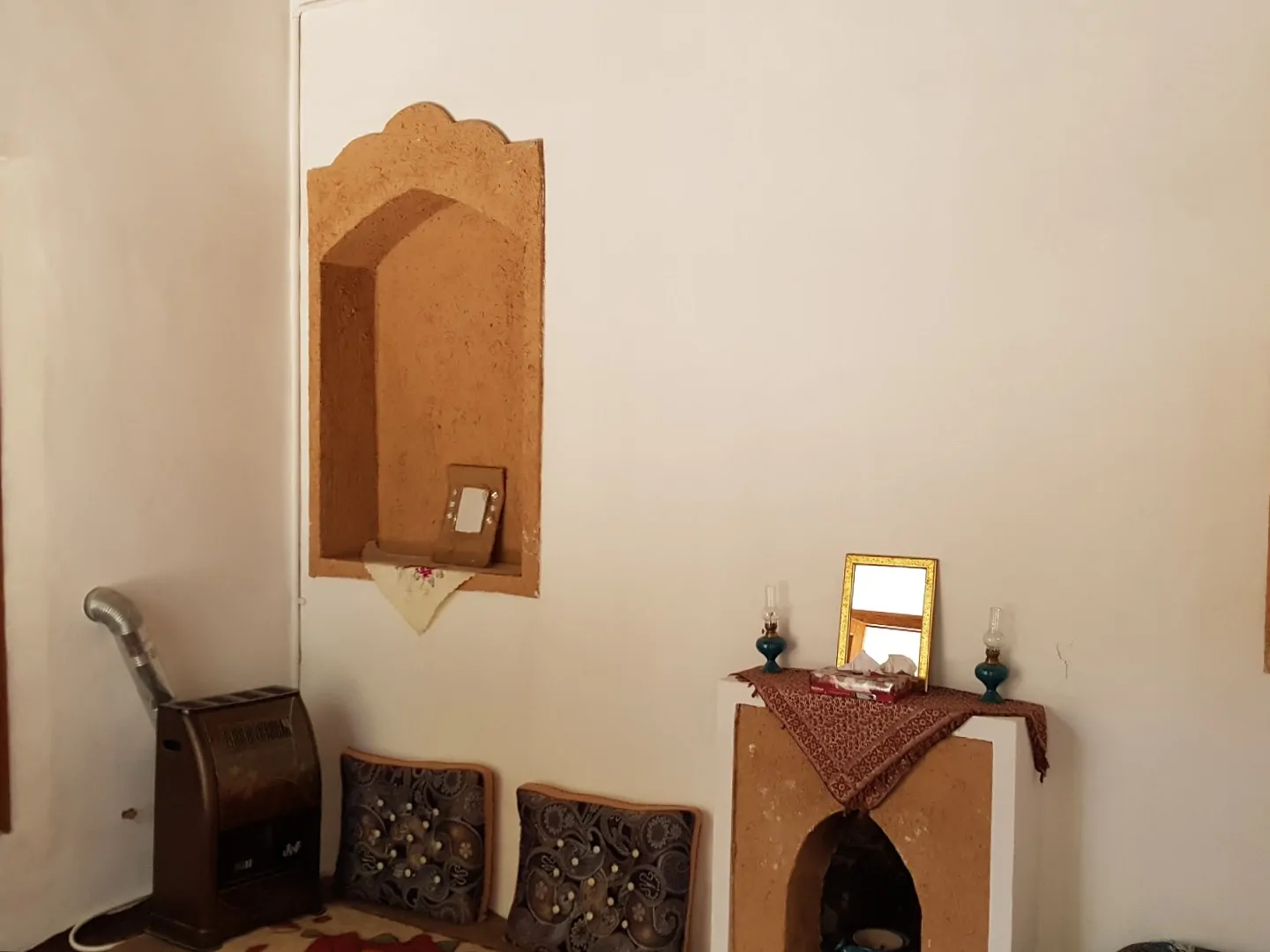 نی چشمه(اتاق بهارخواب)