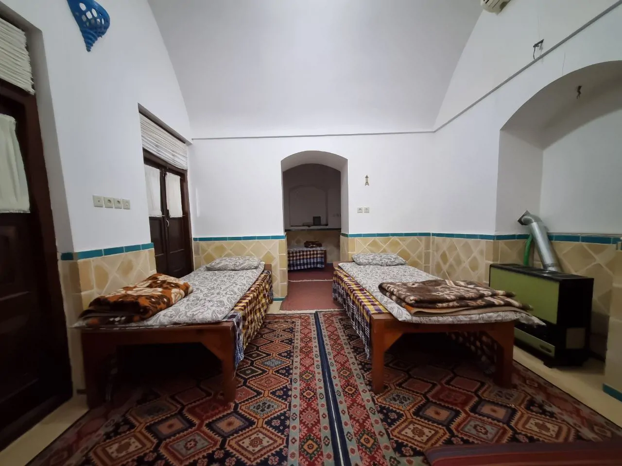 رستاق (جام خانه) با صبحانه رایگان