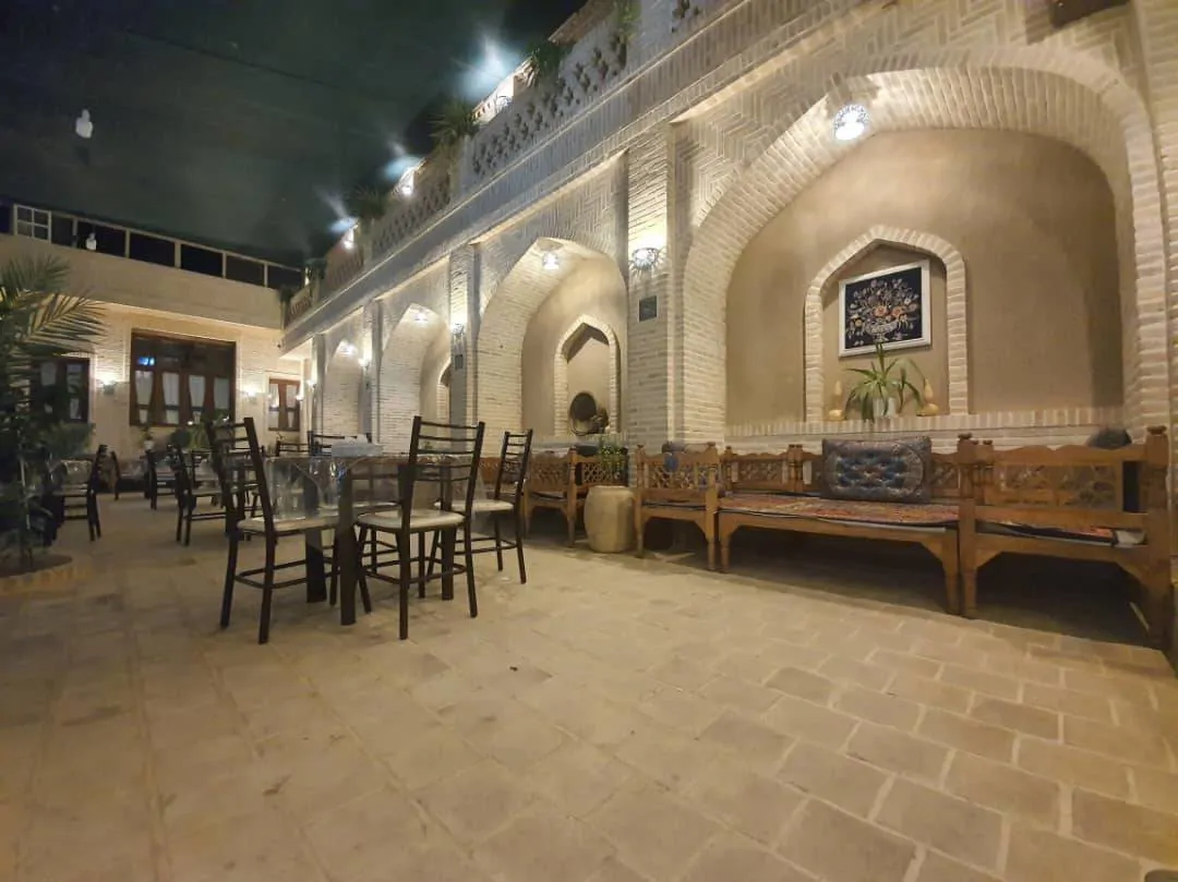 عمارت خان نشین (2 تخته)
