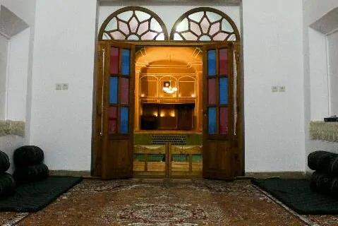 عطار(اتاق سرو)