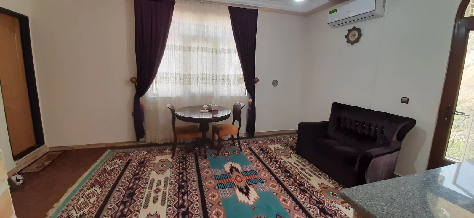 بام شیت (واحد 301)