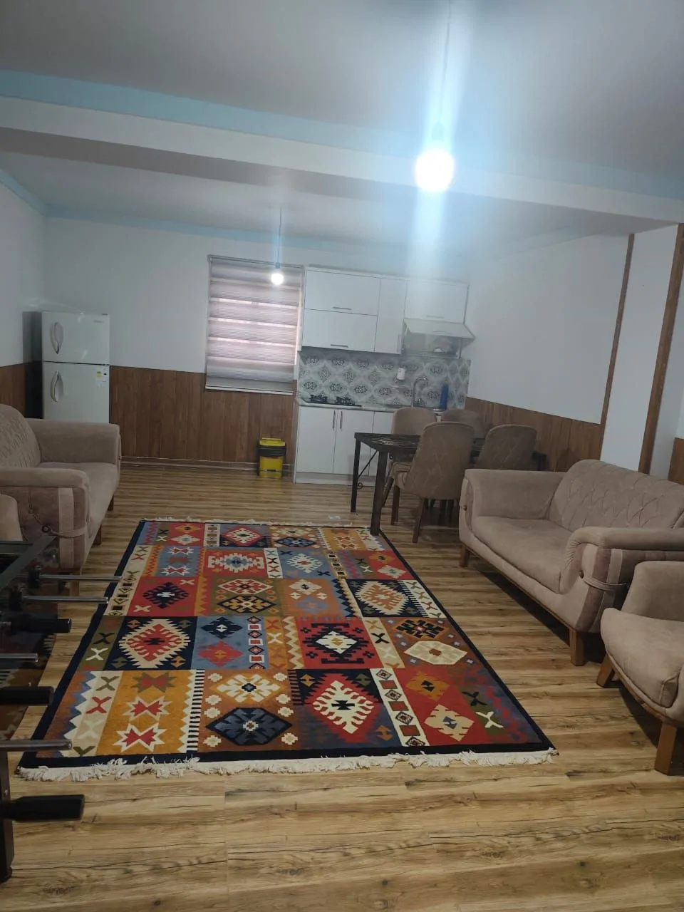 استخردار آبگرم جنگلی آریانفر با بیلیارد