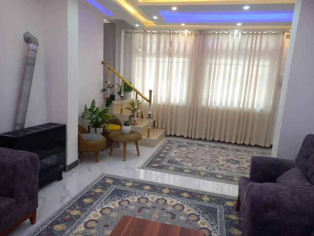 یگانه