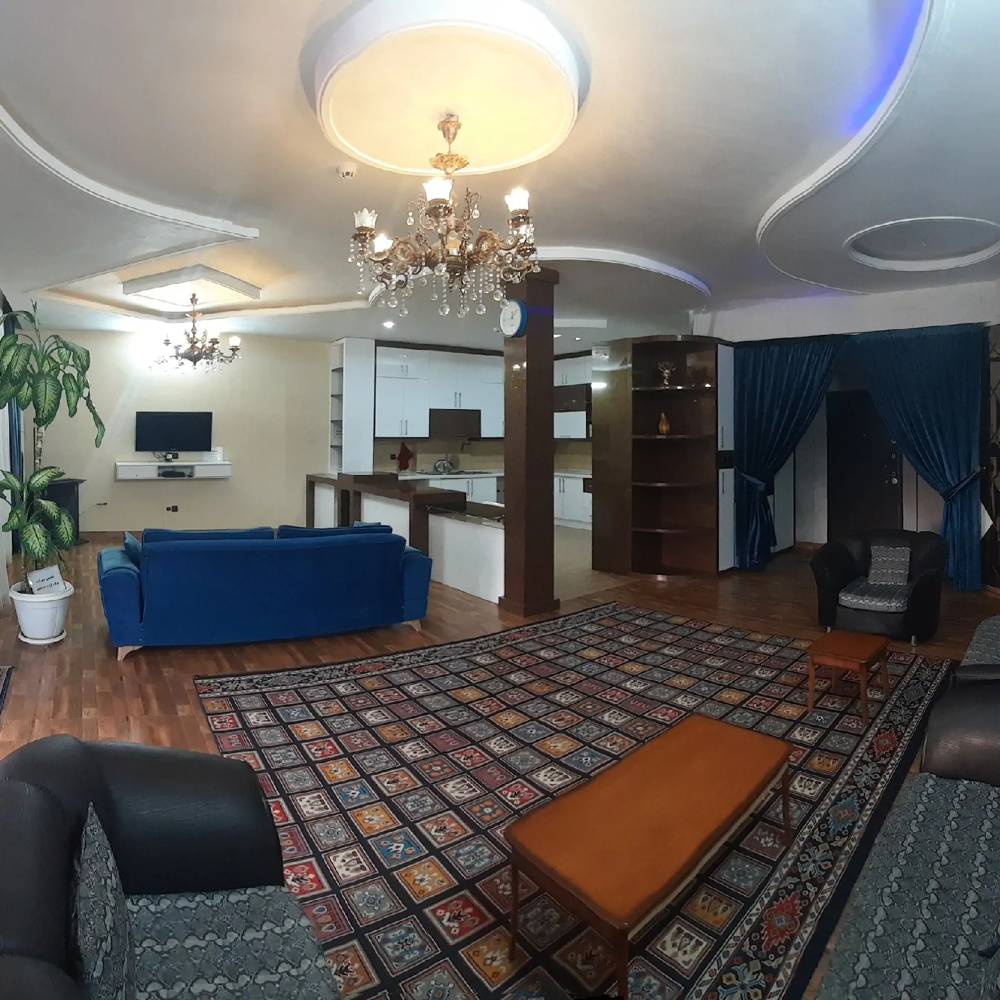 مایسا با جکوزی