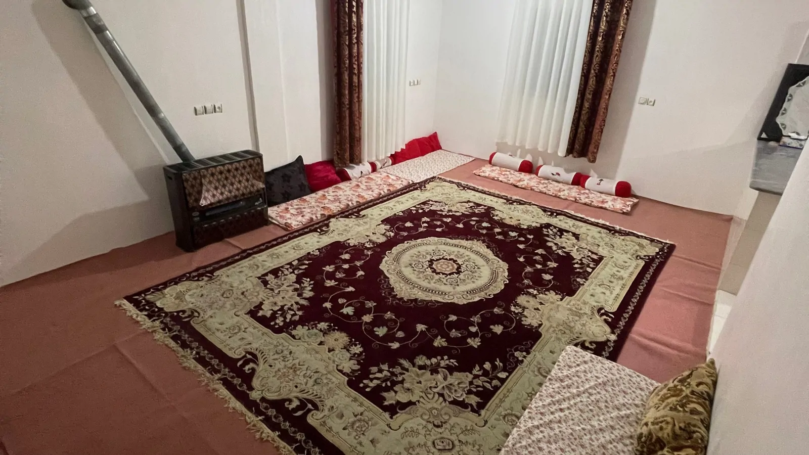 بهشت میلاد