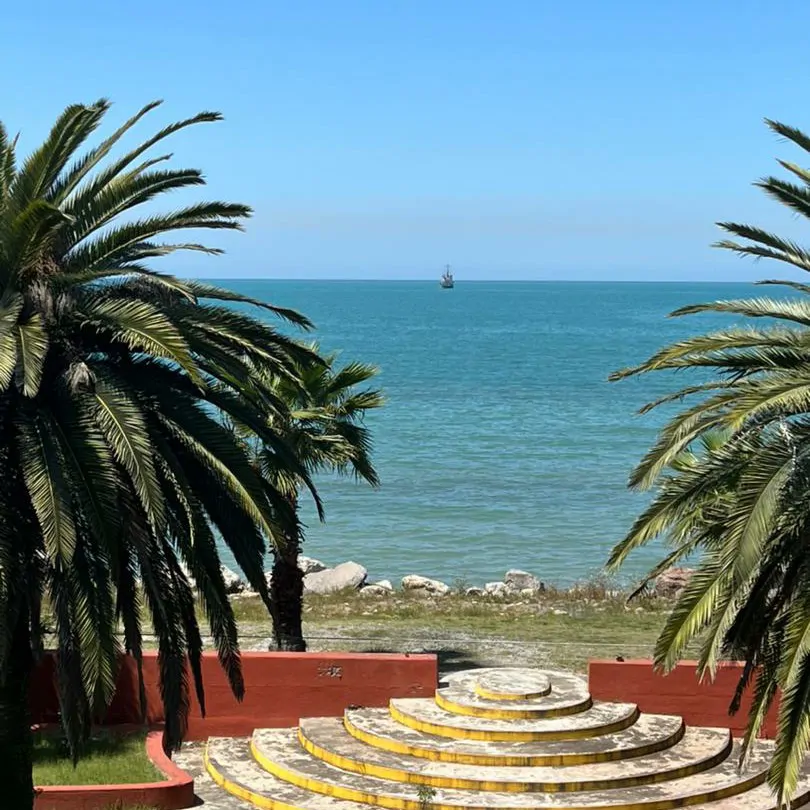 با بیلیارد