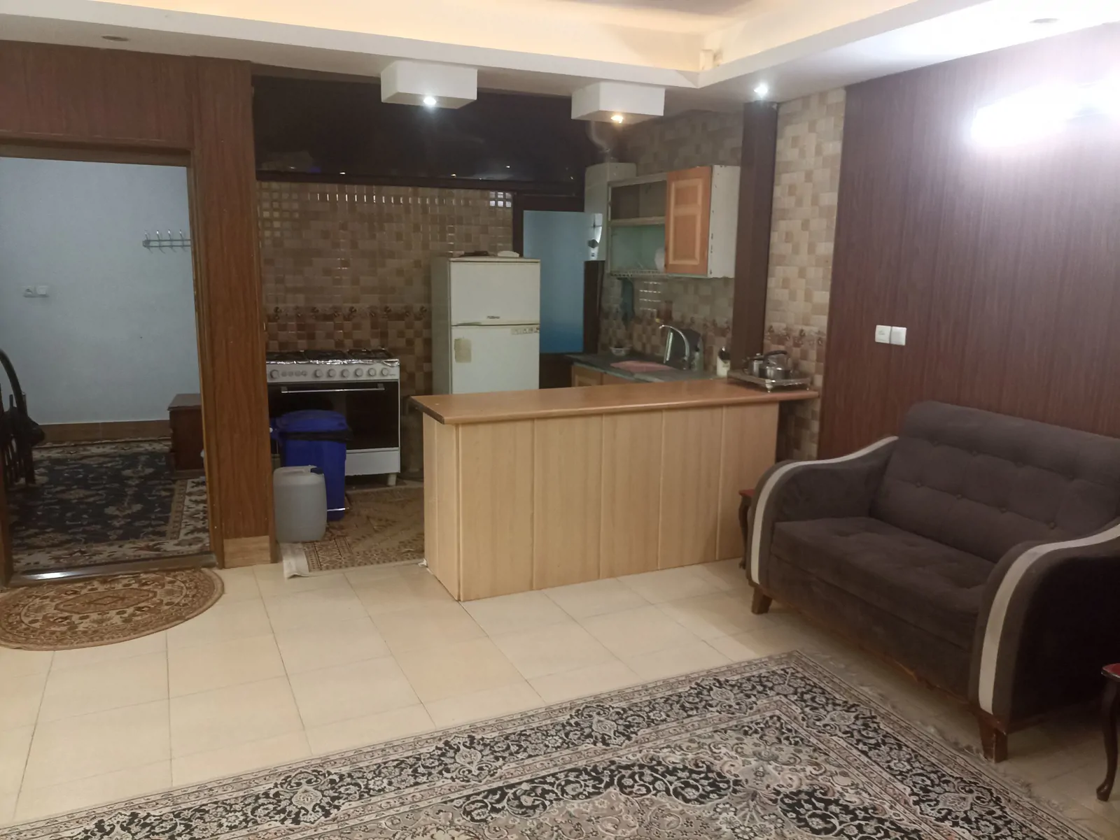 استخردار آبگرم اقاقیا