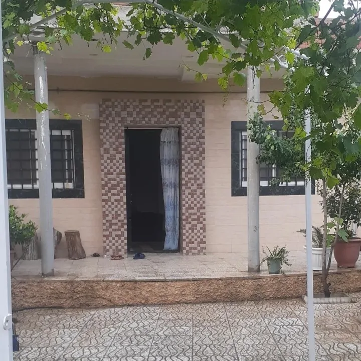 مینو گلستان