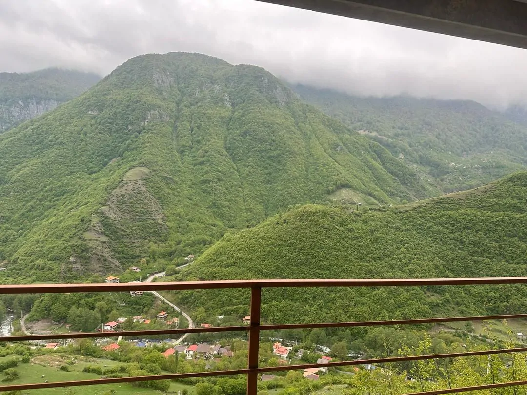 آدرین با جکوزی