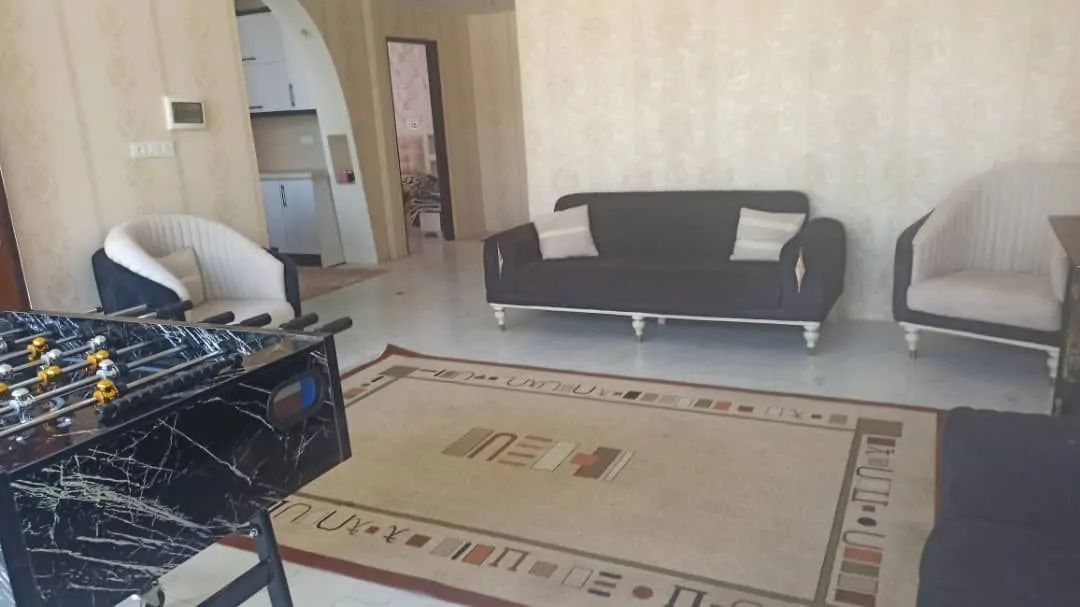 استخردار آبسرد خجسته با فوتبال دستی