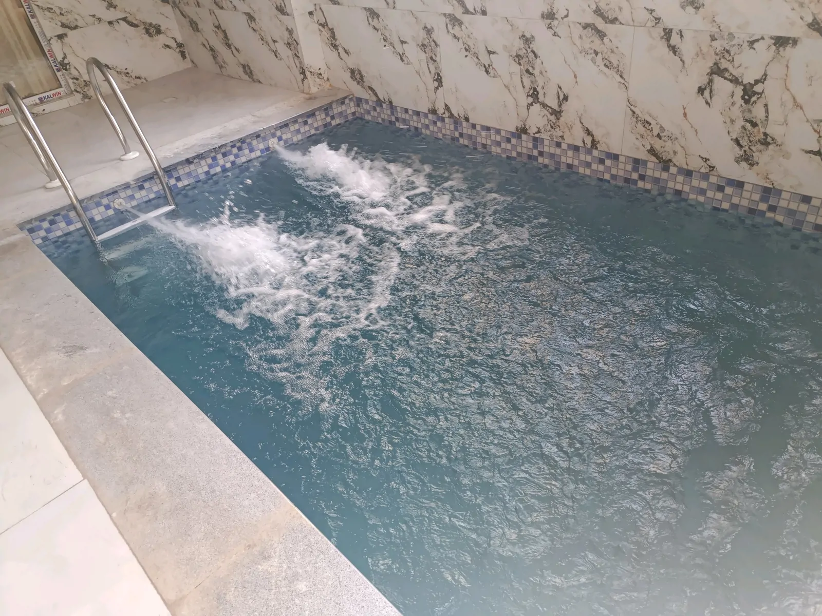 مبله استخردار آبگرم پدر