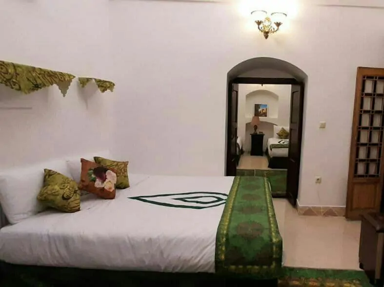 تصویر ۱ - هتل سنتی پارسیک(چهارتخته) در  یزد