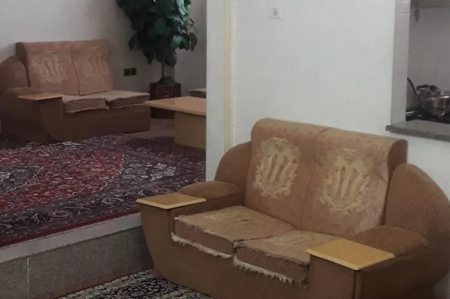 تصویر ۱ - آپارتمان مبله کوچه گل روزانه در  یزد