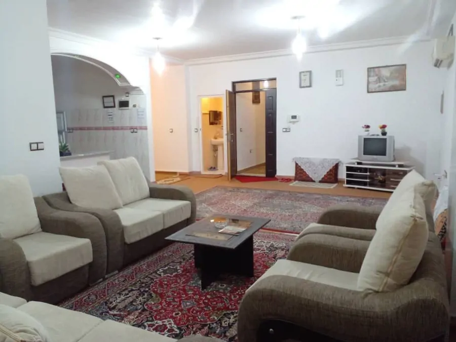 تصویر ۱ - خانه خوش خلق در  رامسر