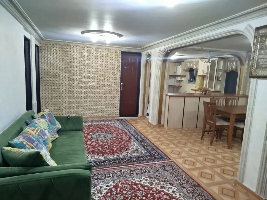 تصویر ۱ - آپارتمان واحد ۱۱۰ متری دوخوابه تمیز  در  آستارا
