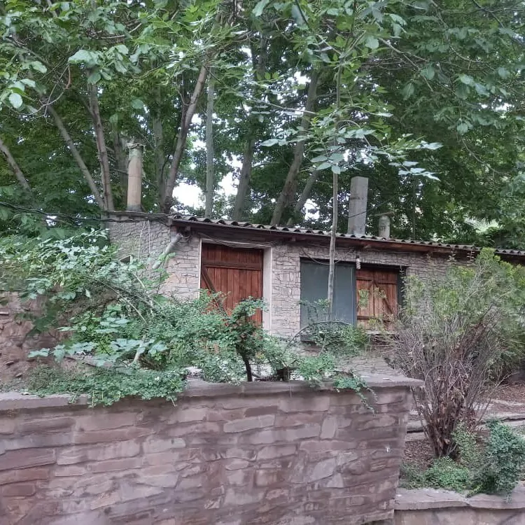 تصویر ۱ - کلبه  کلبه چوبی  در  لواسان