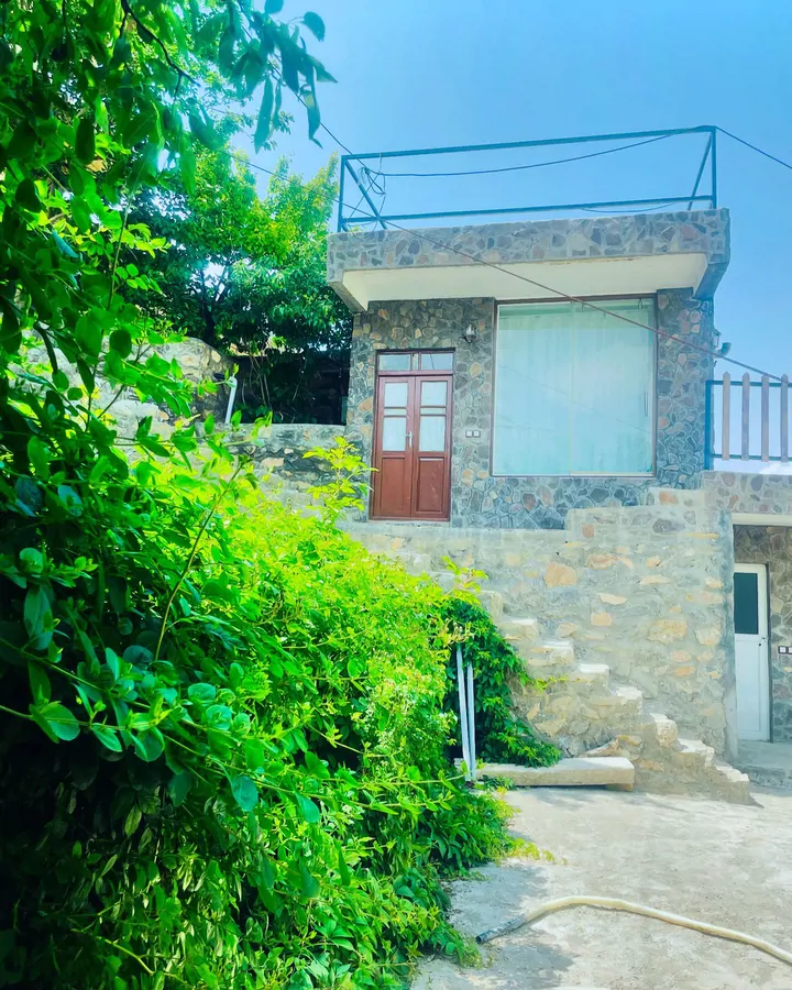 تصویر ۱ - روستایی و عشایری عشاق (۱) در برزک