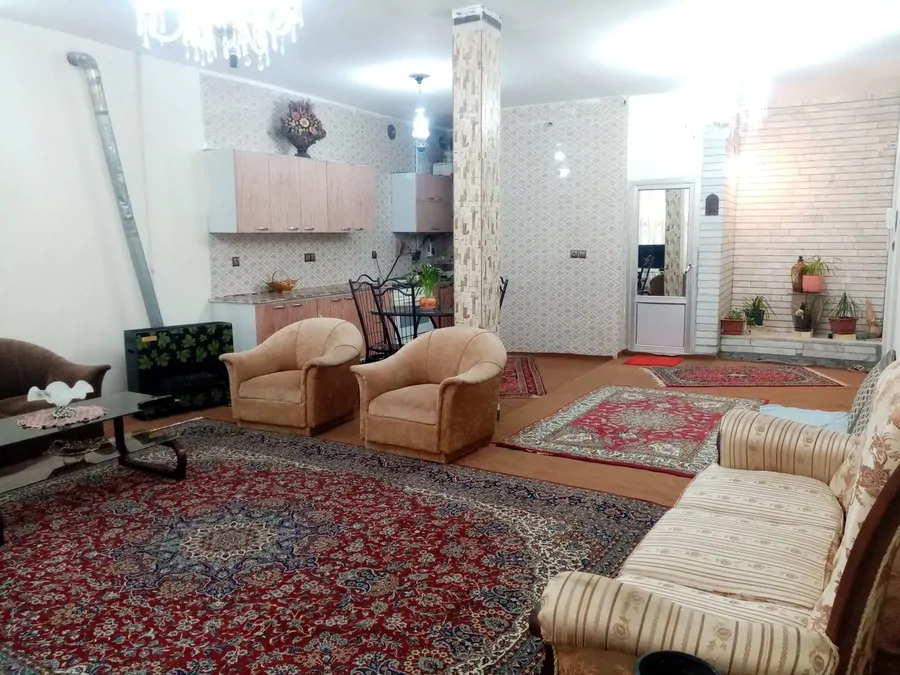 تصویر ۱ - خانه اقامتگاه فول امکانات آرام، زیبا، راحت، مرتب و تمیز در  اصفهان