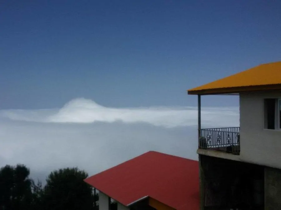 تصویر ۱ - خانه بهشت با ویوی اقیانوس ابر در  فیلبند