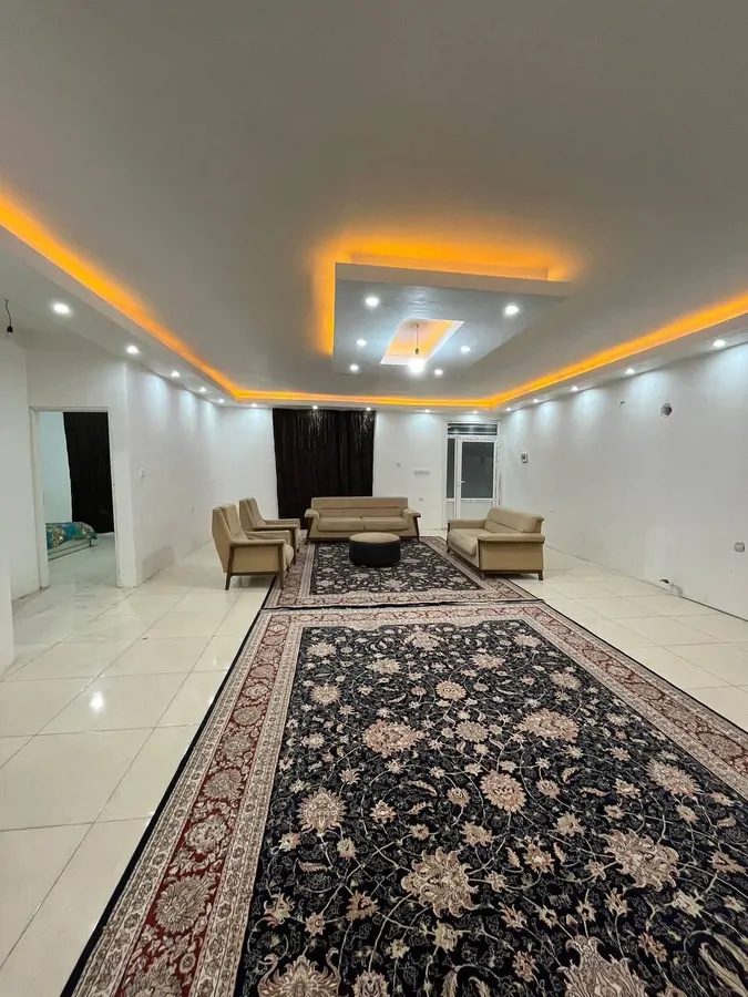 تصویر ۱ - ویلا باغ ویلا اشتخر اب گرم سرپوشیده  در  چهارباغ