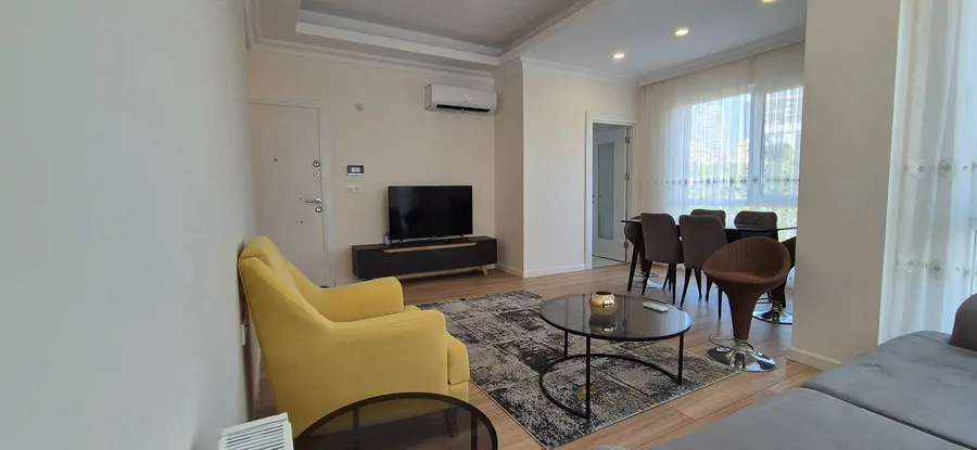 تصویر ۱ - آپارتمان لوکس مال تپه نزدیک دریا (طبقه دوم) نزدیک خیابان بغداد در استانبول