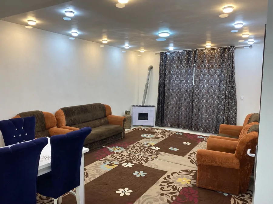 تصویر ۱ - خانه مبله یَخ شِکن در فیلبند