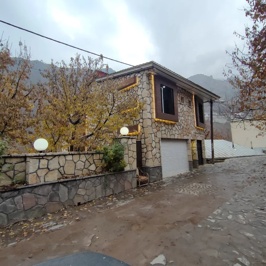 تصویر ۱ - سوییت جنگلی سروستان در سنگان