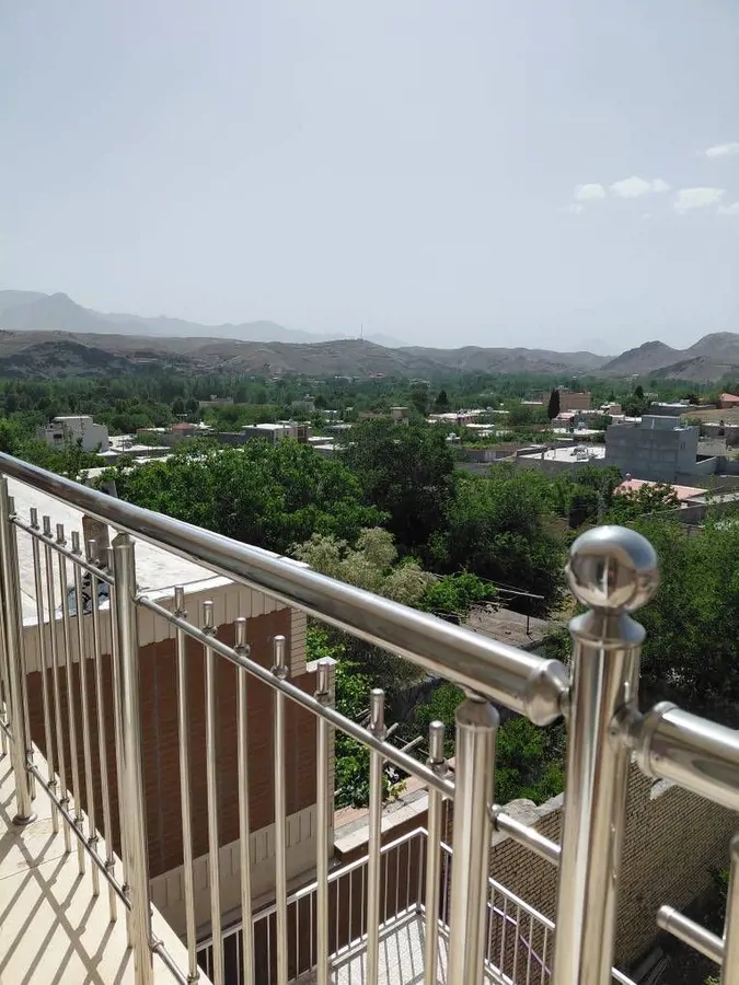 تصویر ۱ - ویلا هرمس لانژ با بیلیارد در باغ بهادران