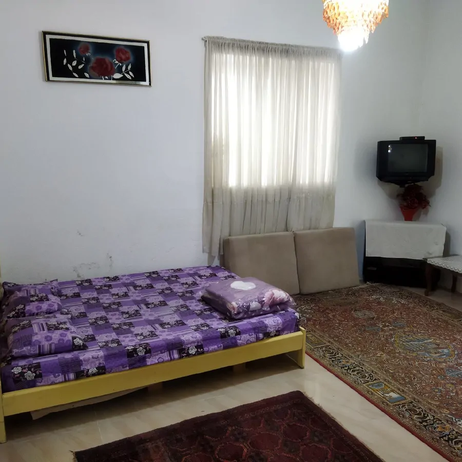 تصویر ۱ - سوییت  نیما  در  رشت