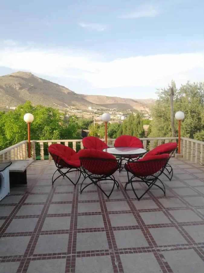 تصویر ۱ - ویلا هاشمیان  در  شیراز