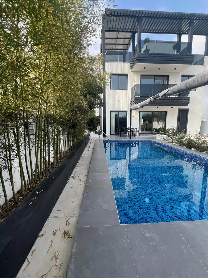 تصویر ۱ - ویلا استخردار آبگرم دژاوو با بیلیارد در شهسوار