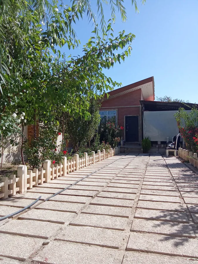 تصویر ۱ - ویلا استخردار آبسرد پارسا با فوتبال دستی  در  کردان