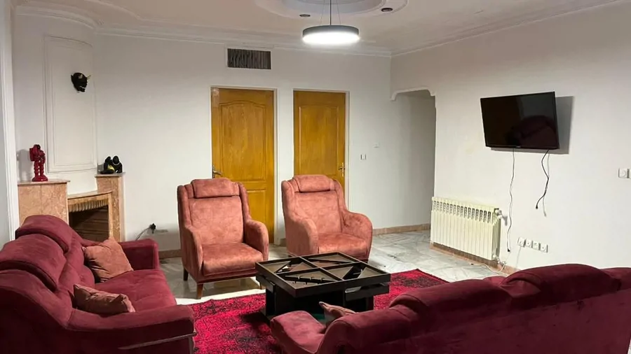 تصویر ۱ - آپارتمان مبله نیکرنت (4) در شهرک گلستان با بیلیارد در تهران
