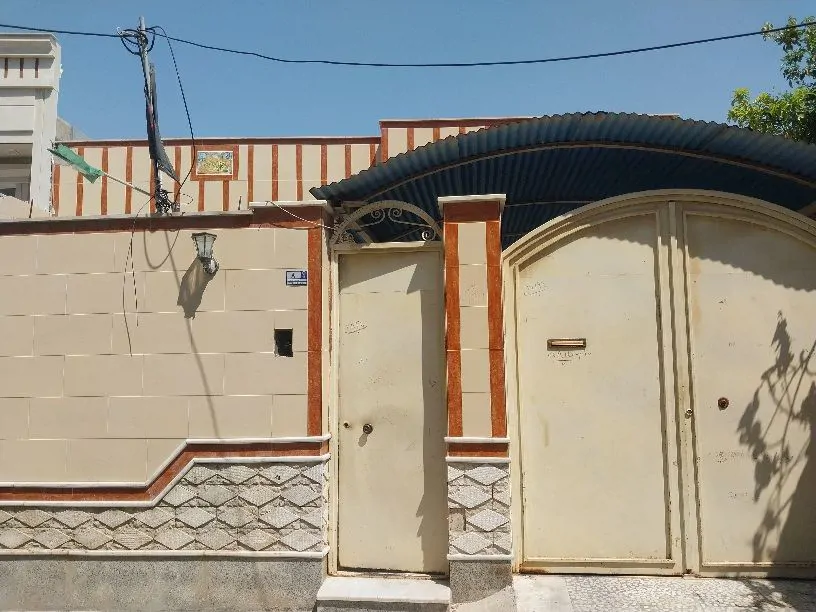 تصویر ۱ - خانه ویلایی دربست در مرکز شهر در  گناوه