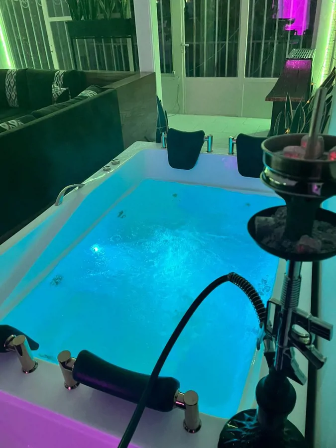 تصویر ۱ - ویلا کرج عظیمیه بیلیارد جکوزی لوکس ویلا در  کرج