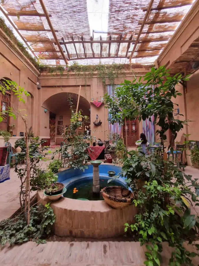 تصویر ۱ - اقامتگاه بومگردی عمارت هشت (اتاق ماسوره) با صبحانه رایگان  در  یزد