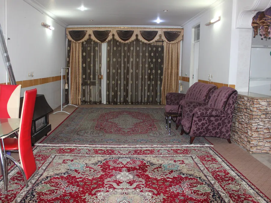 تصویر ۱ - خانه مبله دشتی در  یزد