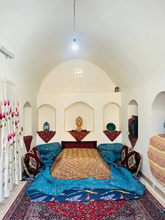 تصویر ۱ - اقامتگاه بوم‌گردی قصر فیروزه (2)  در  گرمسار