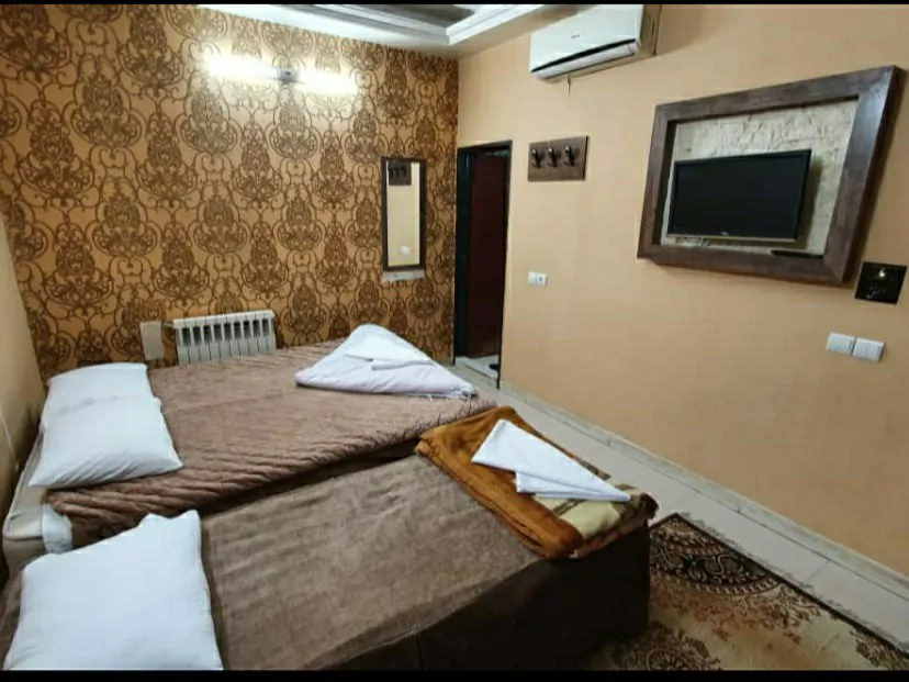 تصویر ۱ - هتل آپارتمان مقدم (اتاق 3 تخته نزدیک به حرم) در  مشهد