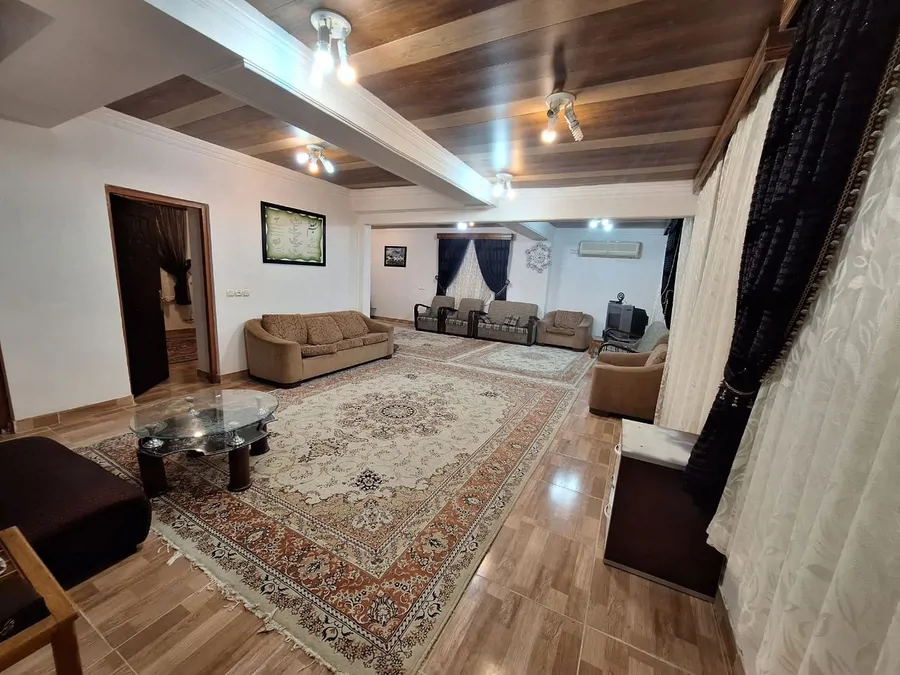 تصویر ۱ - ویلا ویلا بزرگ با حیاط بزرگ در  صومعه‌سرا