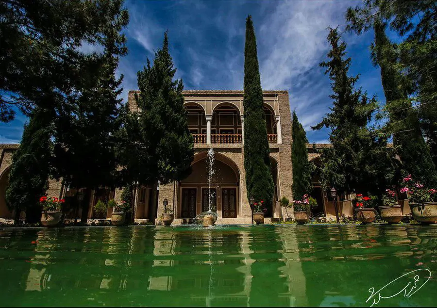 تصویر ۱ - هتل سنتی (سه تخته) در  ماهان